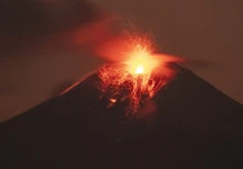 La caída de ceniza del Sangay persiste