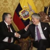 Gonzalo Rosero fue condecorado en Carondelet