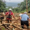 Al menos un muerto y 4 casas afectadas por deslizamiento en una zona costera de Ecuador