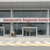 Grupo armado irrumpió en aeropuerto de Santa Rosa