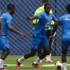 Ecuador entrena a puerta cerrada para recibir a Colombia