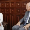 La transición siguió con la primera reunión de vicepresidentes