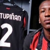 Pervis Estupiña, el primer ecuatoriano en la historia del Milan