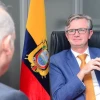 El riesgo país de Ecuador bajó 73 puntos