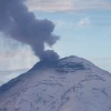 El Cotopaxi sigue lanzando ceniza, que llega a 2.400 metros de altura