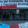  Más de un centenar de ambientalistas protestaron contra recortes