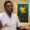 Pelé mejora de la infección respiratoria, pero sigue "sin previsión de alta"