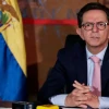 Izurieta será reemplazado por Vélez en la Secretaría de Comunicación
