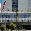 Riesgo país baja a 404 puntos tras nueva colocación de bonos internacionales
