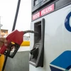 Gobierno modifica fórmula de combustibles y anuncia baja en gasolinas y diésel