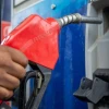 Gasolina Extra escasea en Quito por fallas en despachos