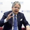 Lasso promueve en Davos proyectos de energía limpia