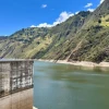 Embalse de Mazar sigue perdiendo agua pese a las lluvias previstas en Ecuador