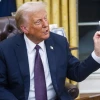 Trump desmantela el legado de Biden con una ola de decretos