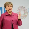 FMI advierte posible alza de tasas ante riesgos inflacionarios por conflicto en Oriente Medio