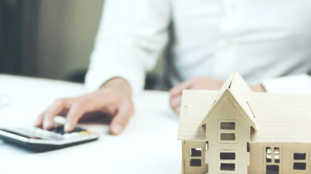 Familia, vivienda y automóvil, lo que más buscan proteger los ecuatorianos