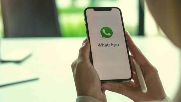 Banco Internacional habilita avances en efectivo vía WhatsApp