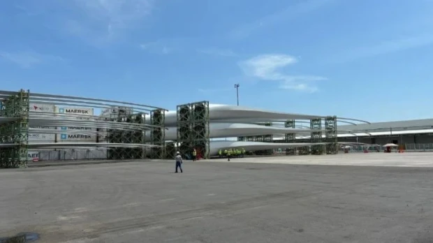 Villonaco III prepara traslado de 57 palas desde Puerto Bolívar hacia Loja