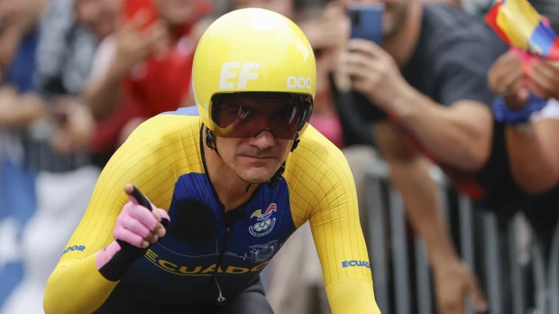 Carapaz y Narváez tomarán la salida en el campeonato de ruta