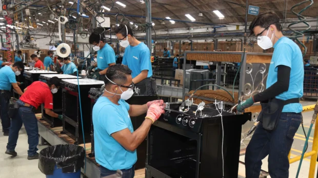 La economía de Ecuador creció 3,5 % en agosto, con avances en manufactura y comercio