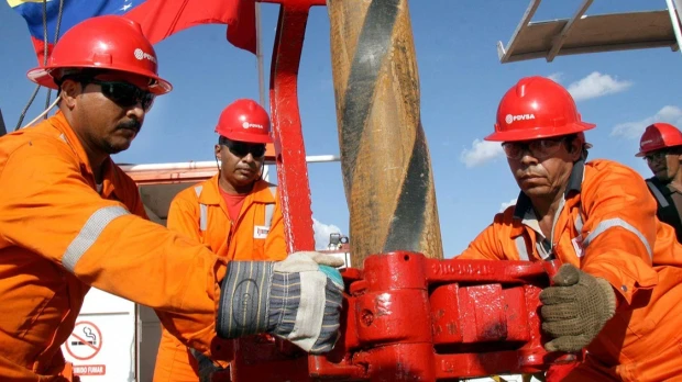 Venezuela amplía la participación extranjera en su industria petrolera