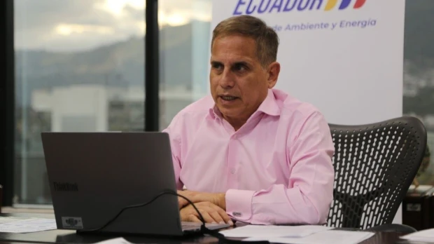 Gobierno analiza cortar la luz un día a la semana a grandes empresas