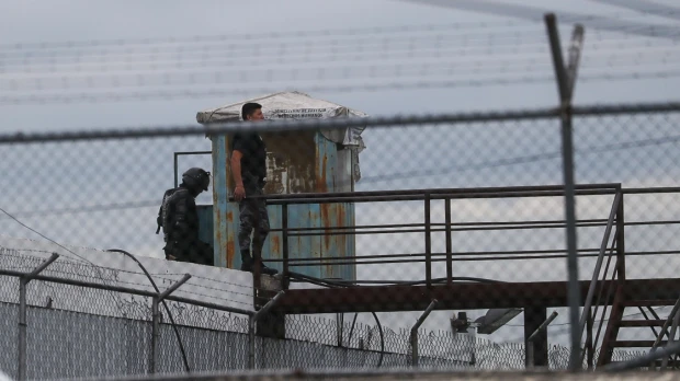 178 funcionarios están secuestrados en 7 cárceles