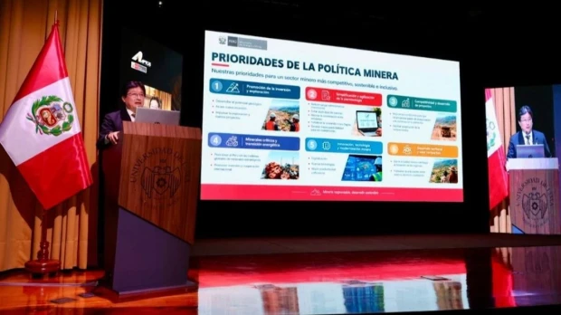 Perú busca acelerar proyectos mineros y avanzar en la formalización de pequeños productores