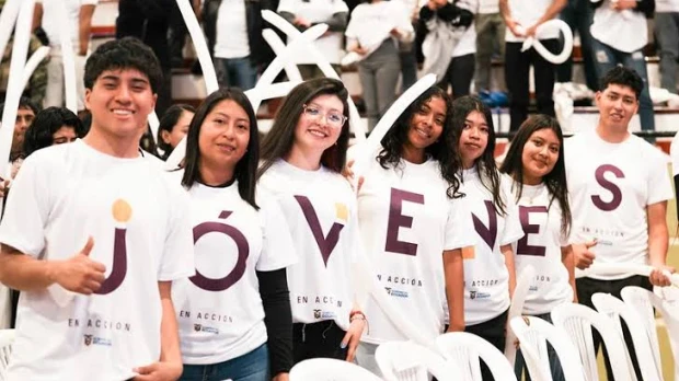 Noboa anuncia 700.000 cupos en Jóvenes en Acción: qué es el programa, cuánto paga y qué diferencia tiene con la edición anterior