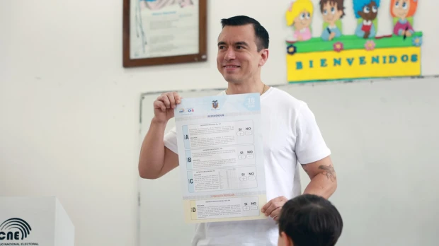 Noboa llega a su segundo año marcado por una primera derrota en las urnas