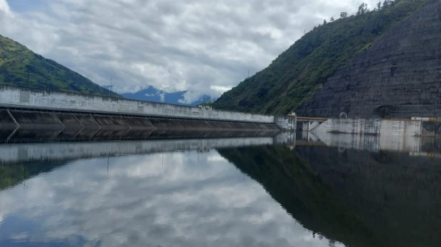 Crisis eléctrica en Ecuador: Mazar y Coca Codo elevan la alerta para la próxima semana