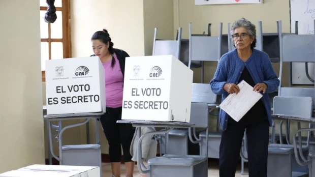 Los bonos de Ecuador cayeron tras el Referéndum