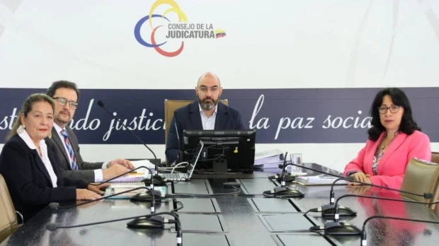 Juez fue destituido por liberar a exsecretario de Inteligencia del correísmo