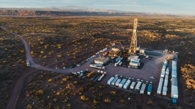 Argentina se acerca al millón de barriles de petróleo diarios impulsada por Vaca Muerta