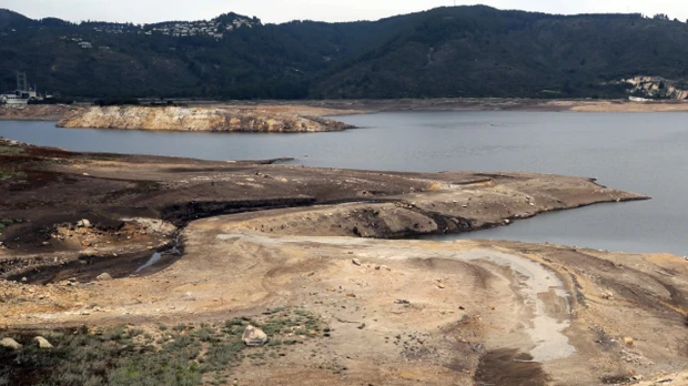 Bogotá endurece el racionamiento de agua por la prolongada falta de lluvias