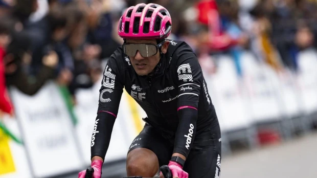 Carapaz, Gaviria y Herrada entre los 94 corredores sin contrato para 2026