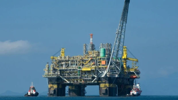 El petróleo supera los US$104 por barril ante la tensión entre Estados Unidos e Irán