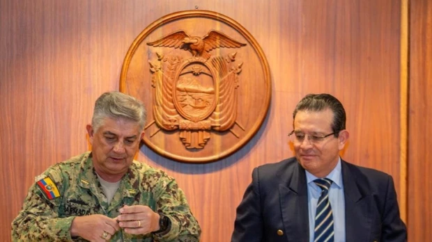 Petroecuador y las Fuerzas Armadas suscribieron un convenio 