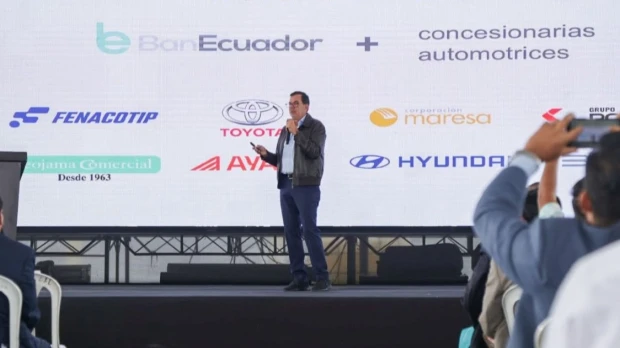 BanEcuador acuerda con siete concesionarias para facilitar la renovación de vehículos de transporte