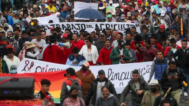 El movimiento indígena marcha contra la inseguridad y el aumento del IVA