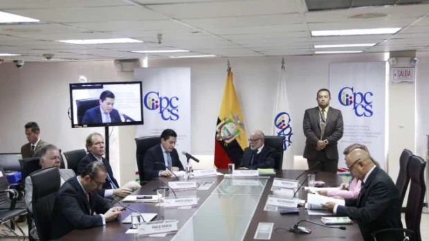 Corte Constitucional cesada, entre su ‘mar’ de irregularidades
