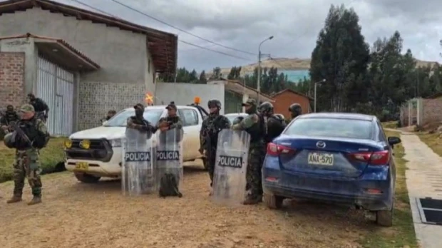 Destruyen socavones e incauta 2.000 cartuchos de dinamita en operativo contra la minería ilegal