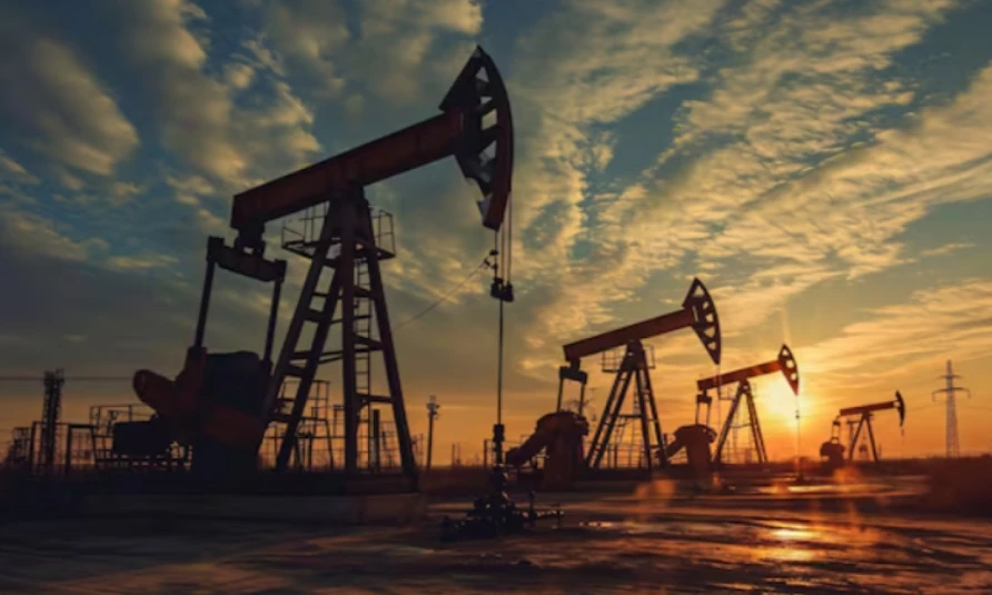 Petróleo Brent retrocede por debajo de los US$100 tras reactivación de ruta saudí