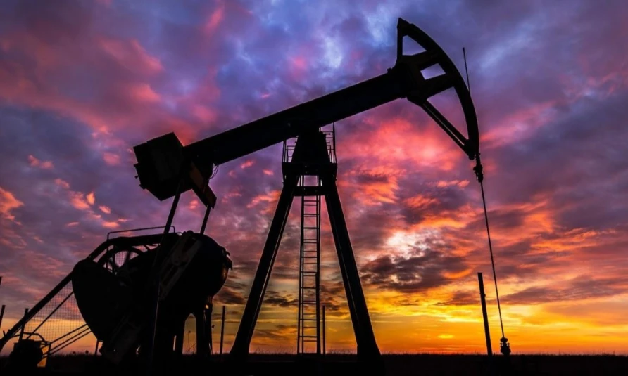Petróleo Brent supera los US$111 por barril ante la escalada de tensiones en Oriente Medio