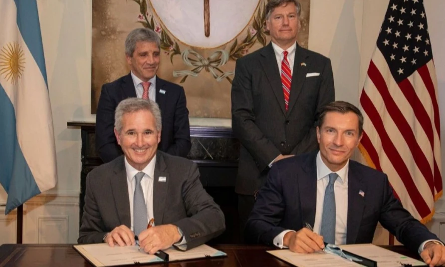 Argentina y EE. UU. impulsan un corredor para exportar energía y minerales