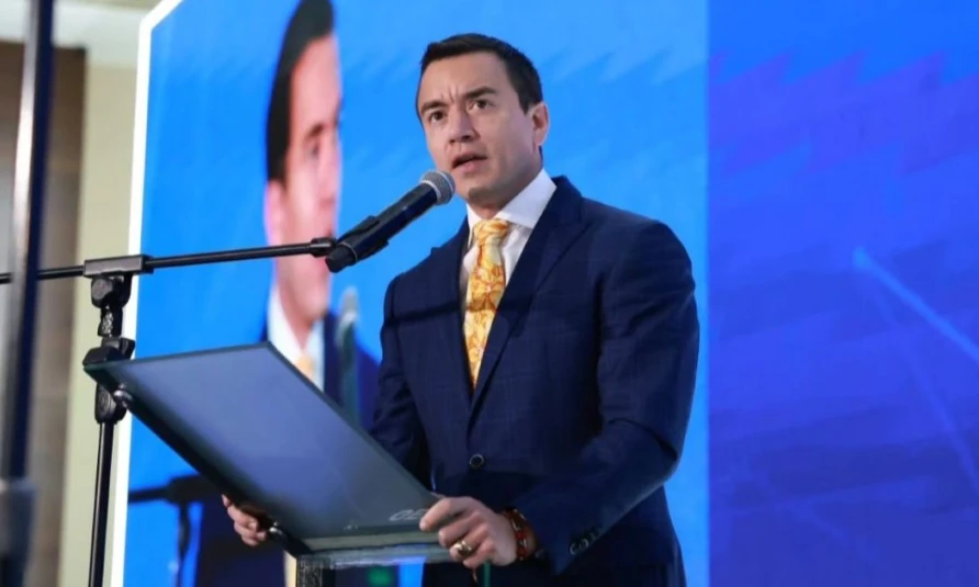Daniel Noboa registra 47,5 % de aprobación en octubre, según encuesta regional 