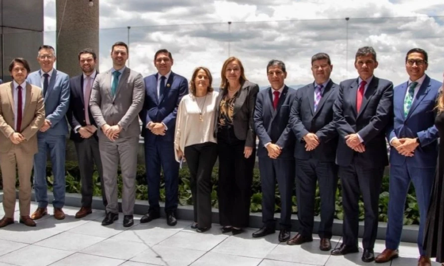 Colombia entrega a Ecuador la presidencia del SINEA tras avances en integración eléctrica