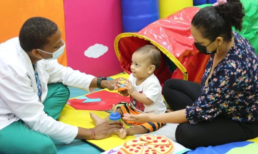 Desnutrición crónica infantil en Ecuador baja al 16,4 % en menores de dos años