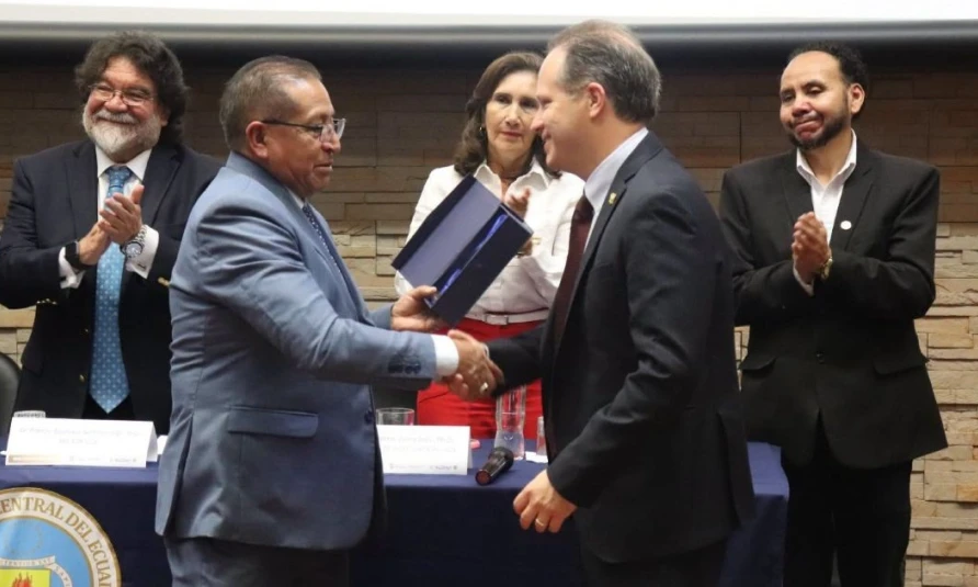 Ecuador capacitará a auditores mineros con un programa de 200 horas