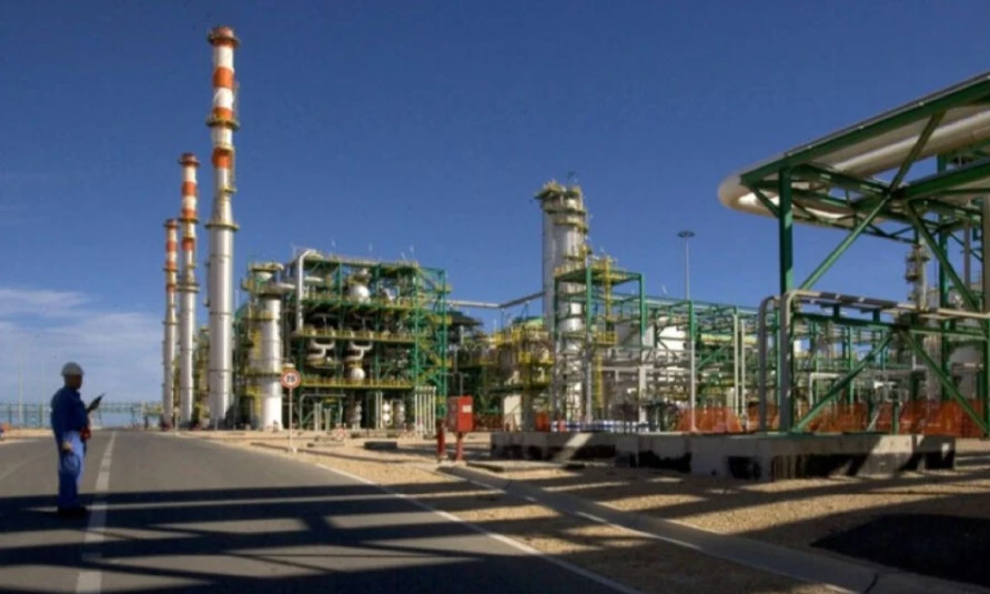 Eni completa proyecto para recuperar gas y reducir emisiones en Libia